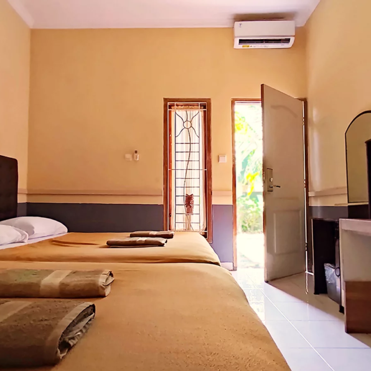  Hotel Terdekat Simpang 5 Semarang