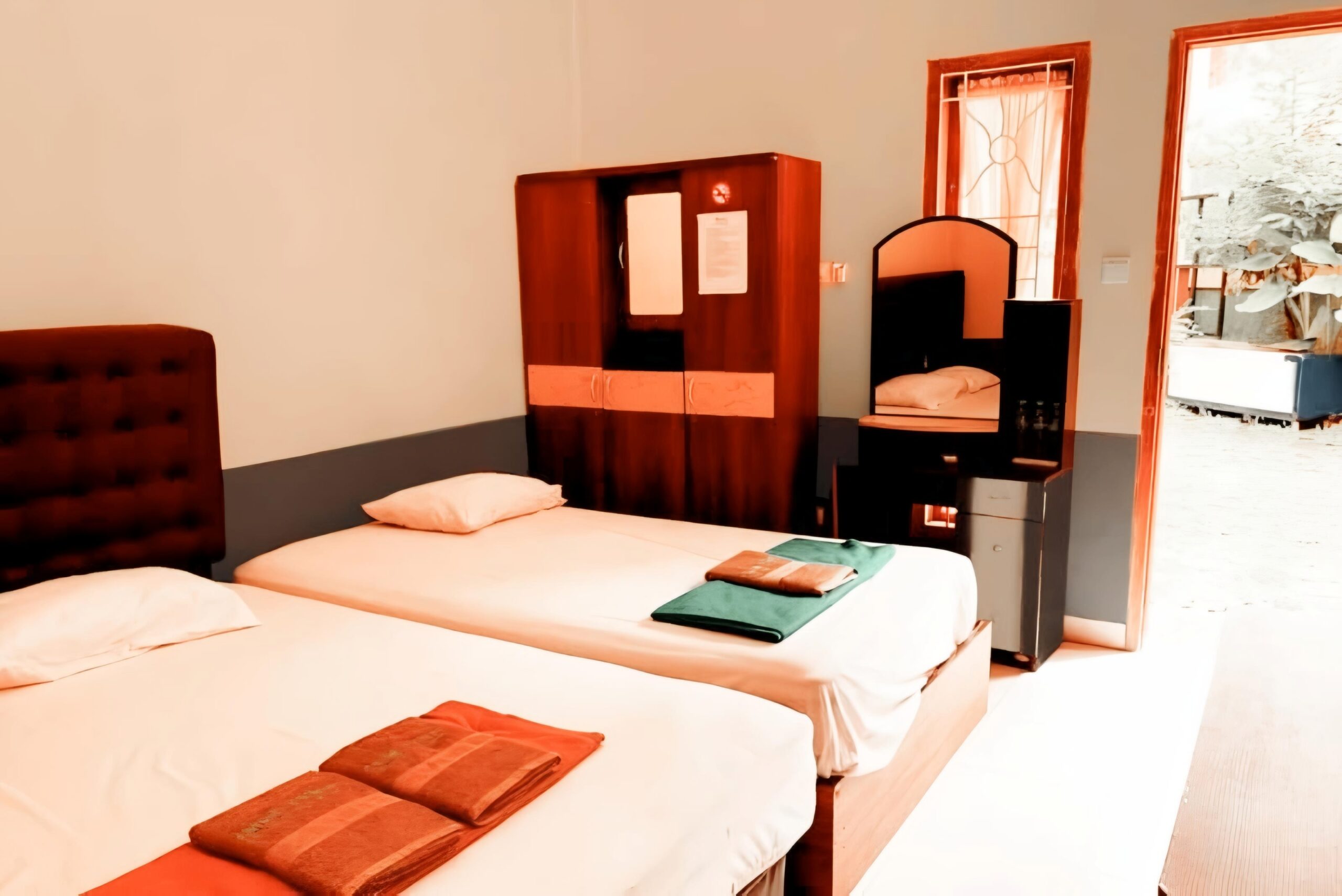 Rekomendasi Hotel Dekat Royale Golf